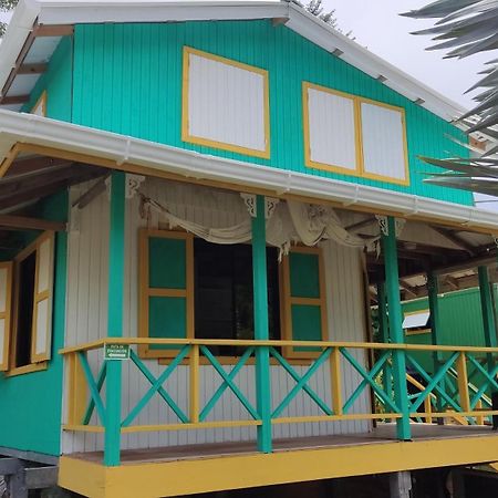 Hotel Yellow Home Providencia Isla South West Bay Exterior foto