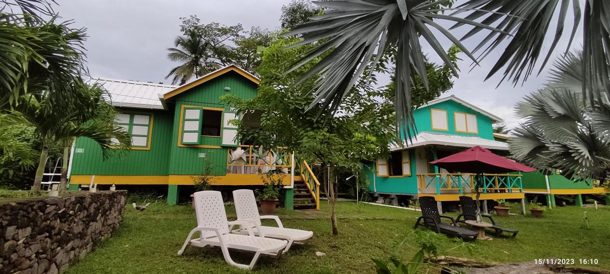 Hotel Yellow Home Providencia Isla South West Bay Exterior foto